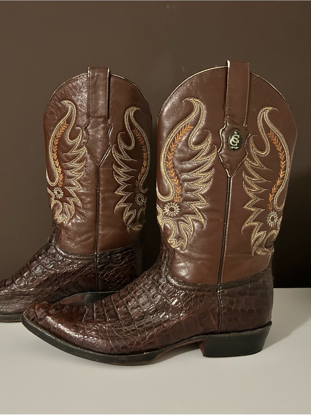 Western cowboy boots, specifically an exotic-style Western boot size USA 10